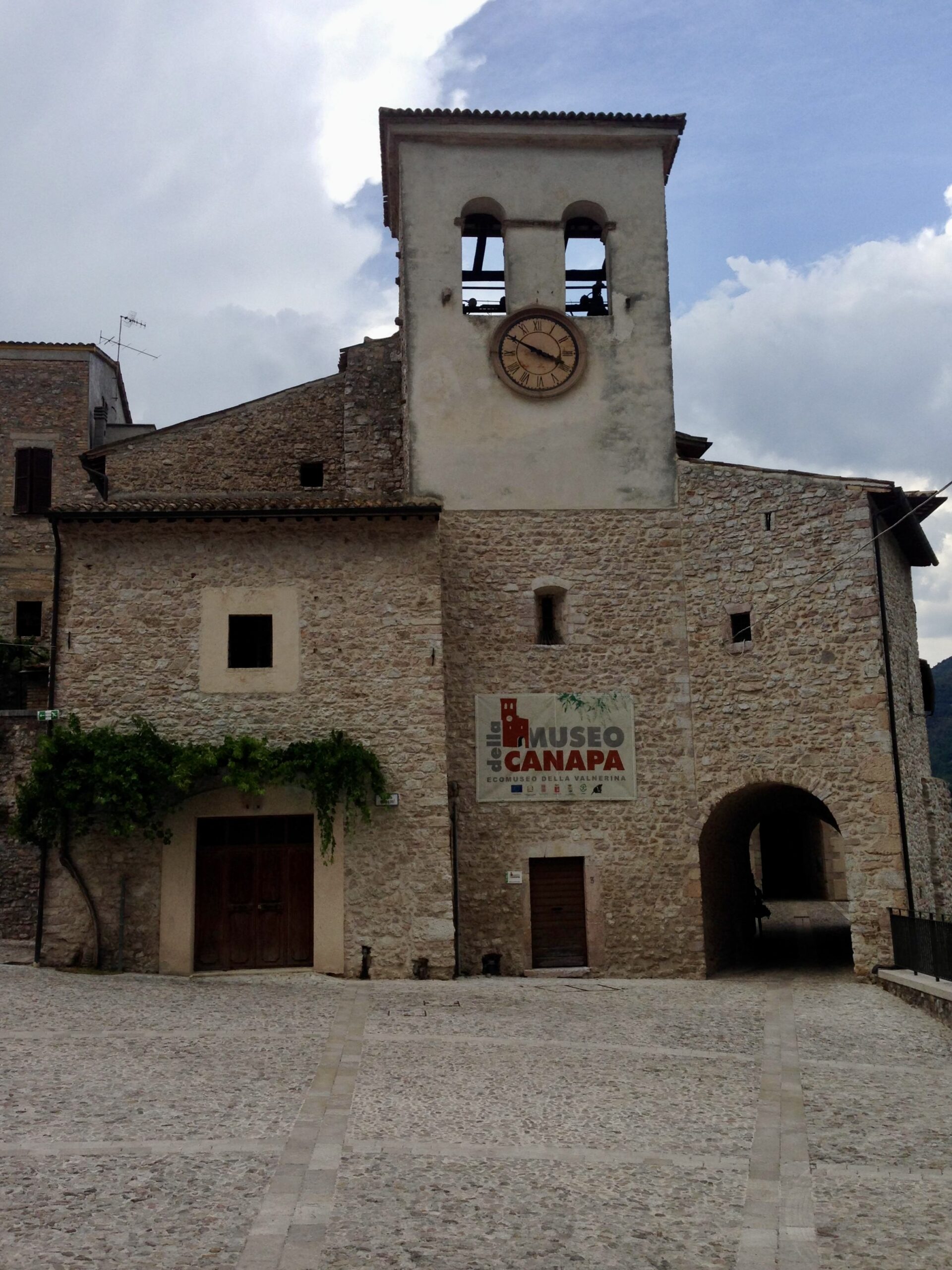Umbria, Valnerina, Sant'Anatolia di Narco, borgo medievale, Museo della Canapa